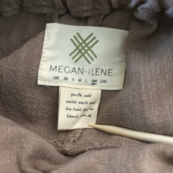 Megan - Ilene puzzle pants - Picture 5 of 5